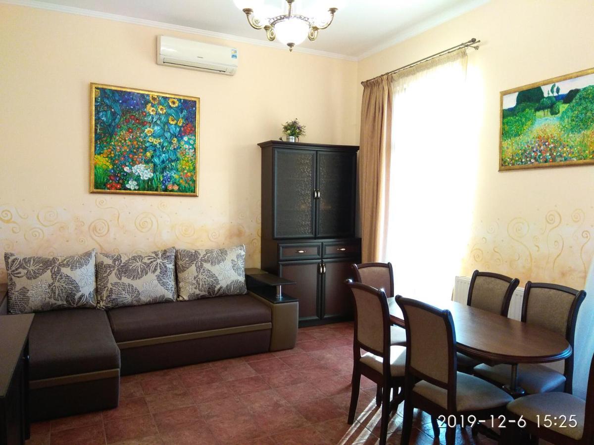 Aparthotel Na Dobu Lviv Exterior foto